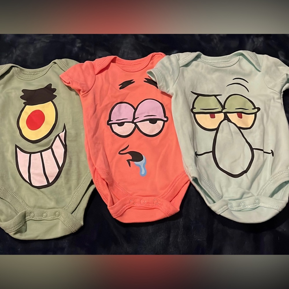 Nickelodeon SpongeBob onesie bundle